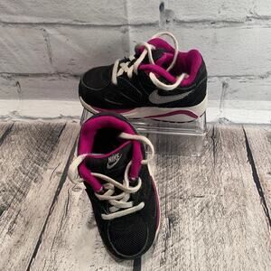 NIKE Toddler Lace Up Running Shoe 397281-016 / Black/Purple - Size: 6C